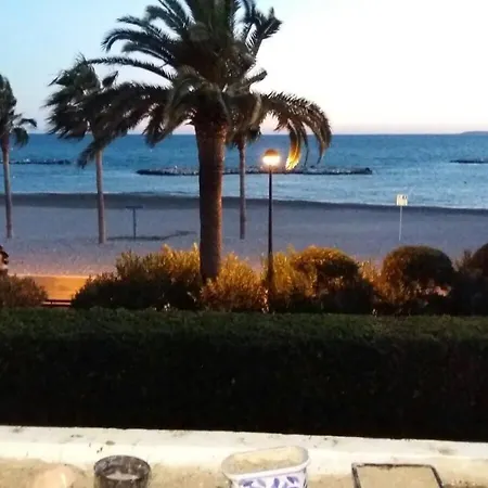 Sea View Luxury Apartament